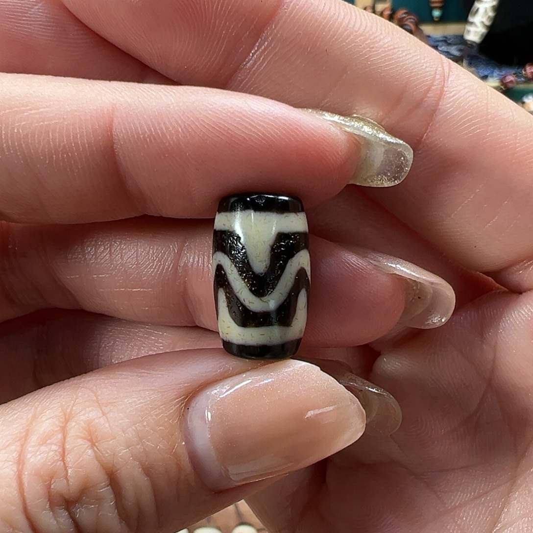 玛瑙/玉髓未镶嵌珠宝半成品老冯双虎牙桶珠