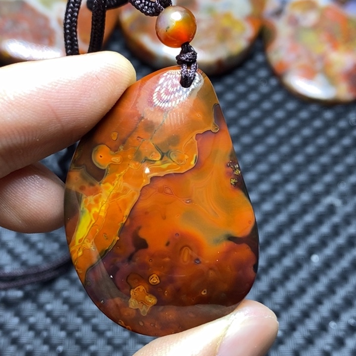 玛瑙/玉髓颈饰未镶嵌