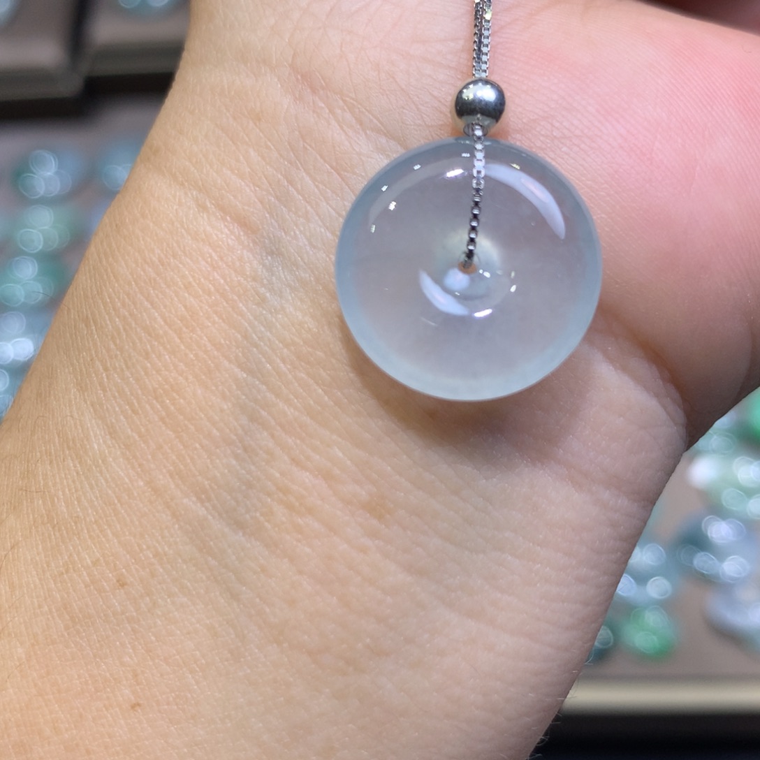 翡翠未镶嵌颈饰平安扣17.8*6