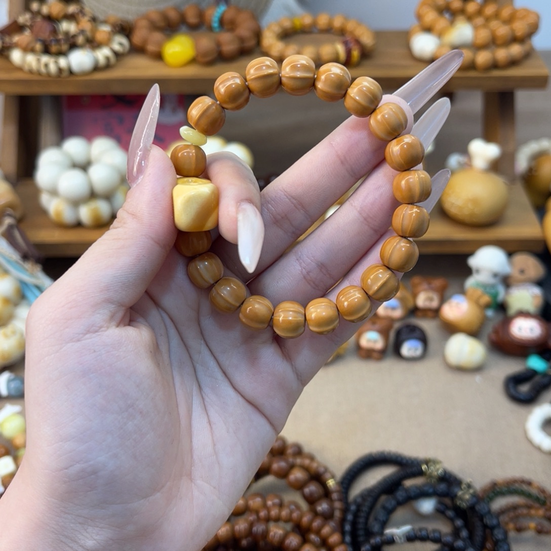 荷***蛋猴头核桃吊坠猴头手串