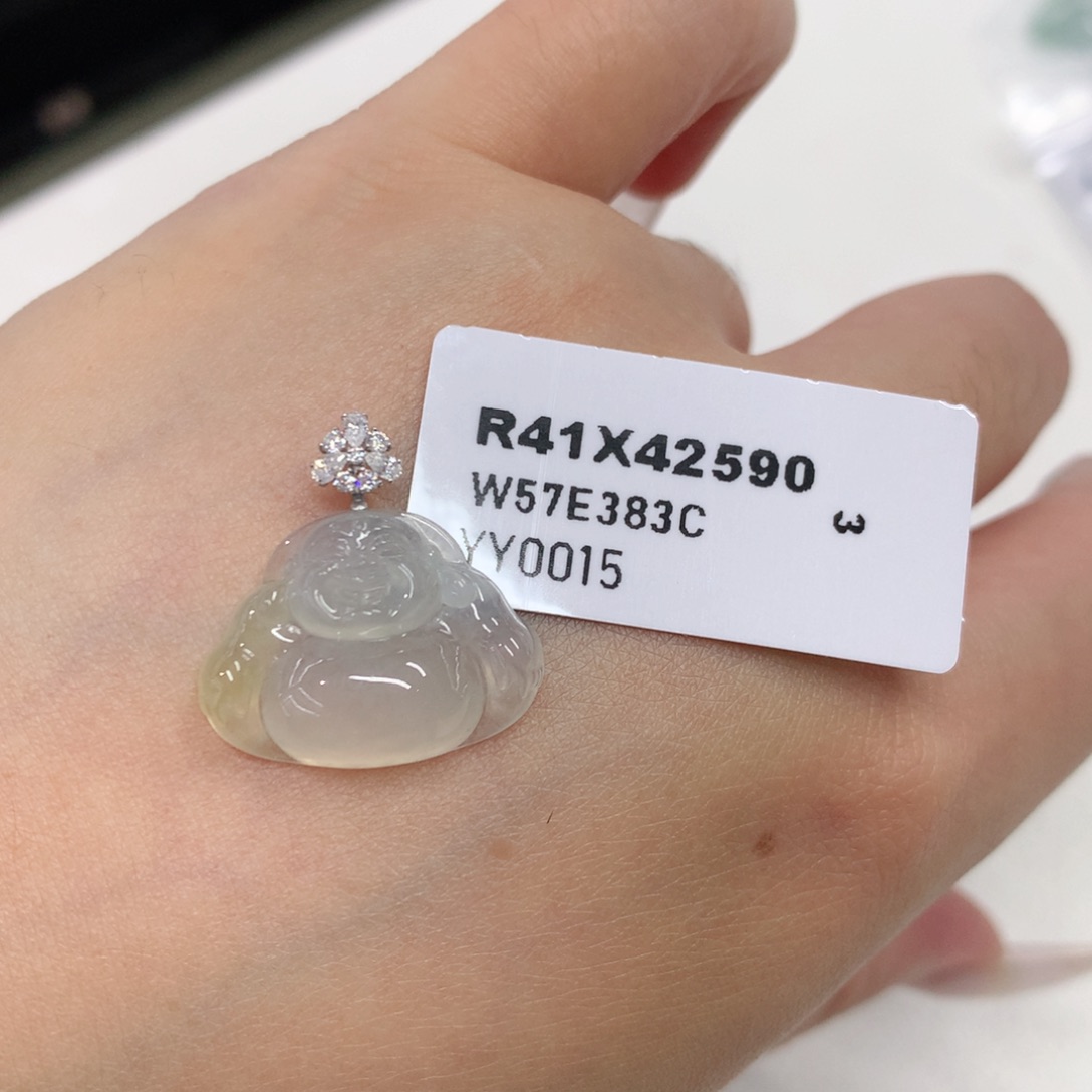 颈饰18K金镶嵌翡翠