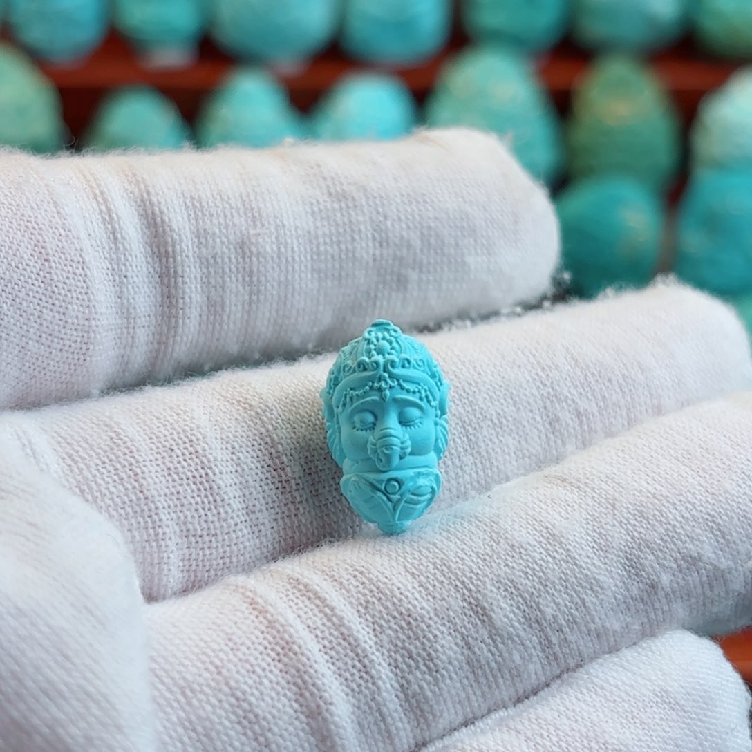 绿松石配饰未镶嵌