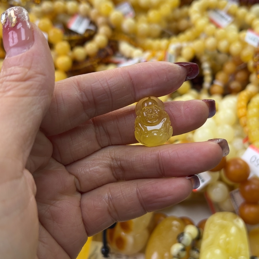 琥珀珠宝奇石未镶嵌