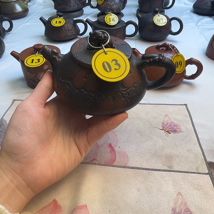 上**水广西钦州坭兴陶茶壶