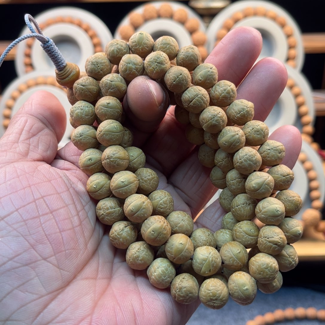 凤眼菩提吊坠11-11.3奶油皮同树籽112颗脖挂