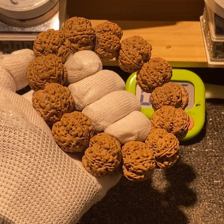 从***简吊坠金刚菩提不说算什么呀亲爱的在