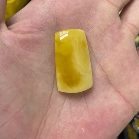 蜜蜡裸石未镶嵌吊坠