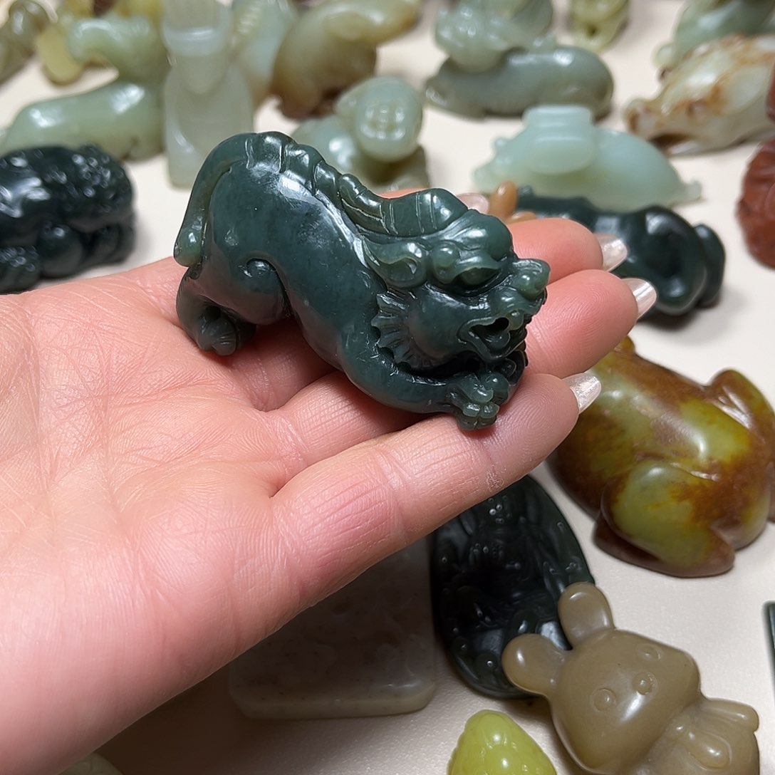 白玉菩提吊坠白玉菩提吊坠