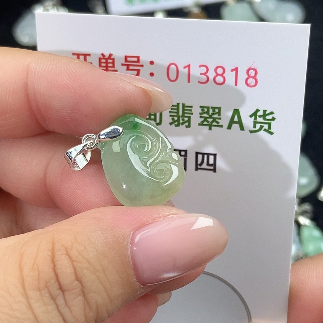 翡翠未镶嵌颈饰天然