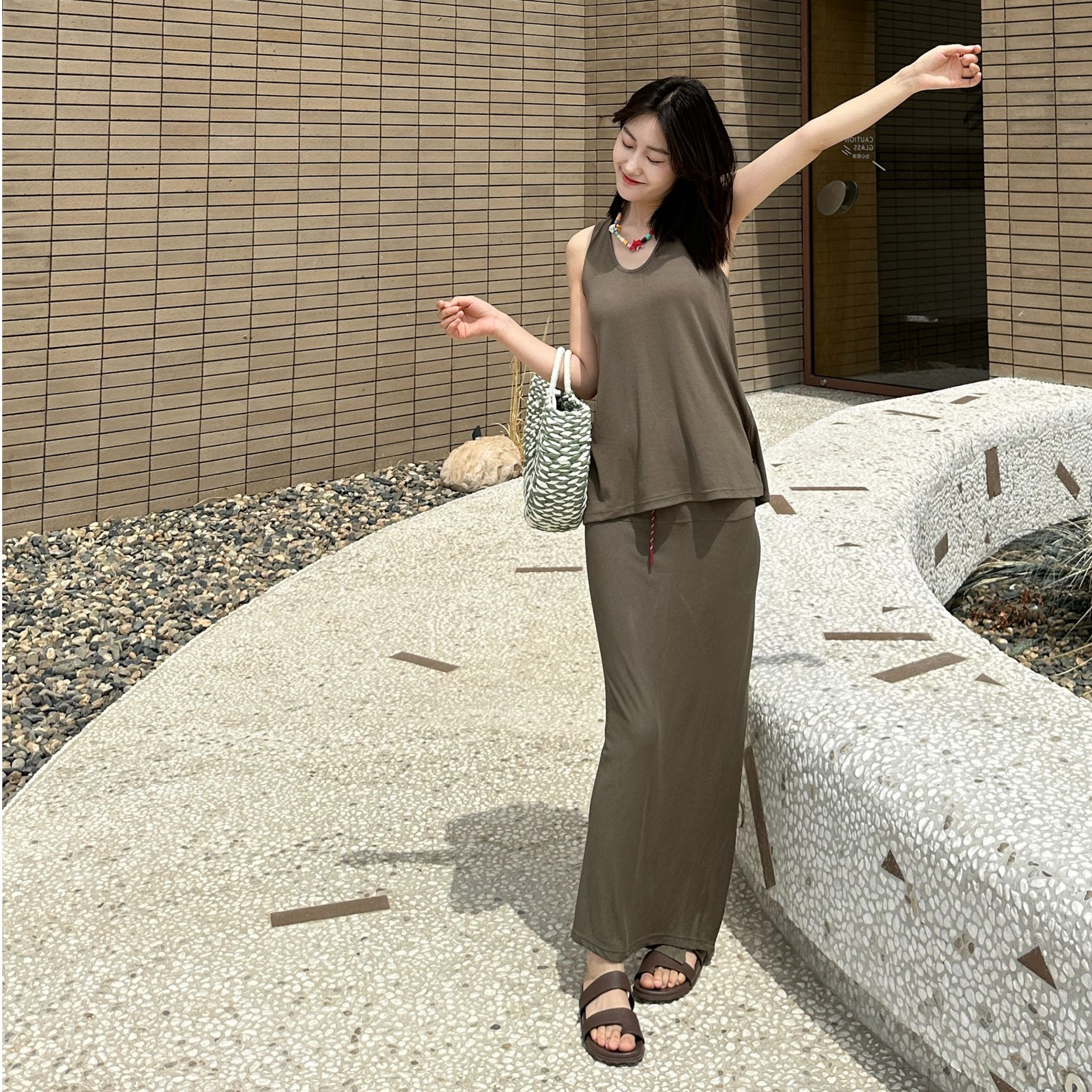 A9894慵懒风舒适休闲高级感背心+半裙