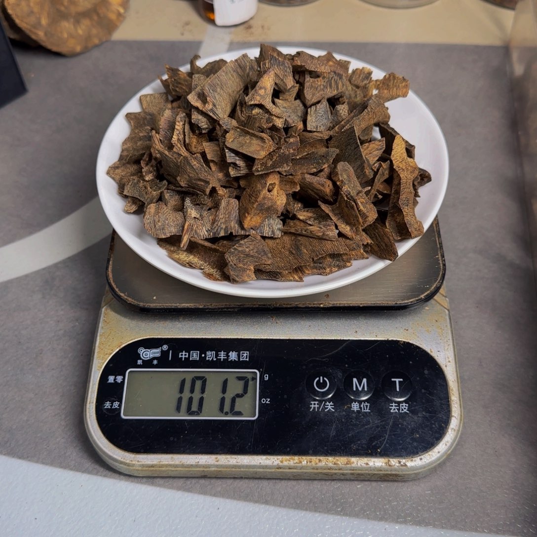 木老 乌 身 壳 孑 料 100克 