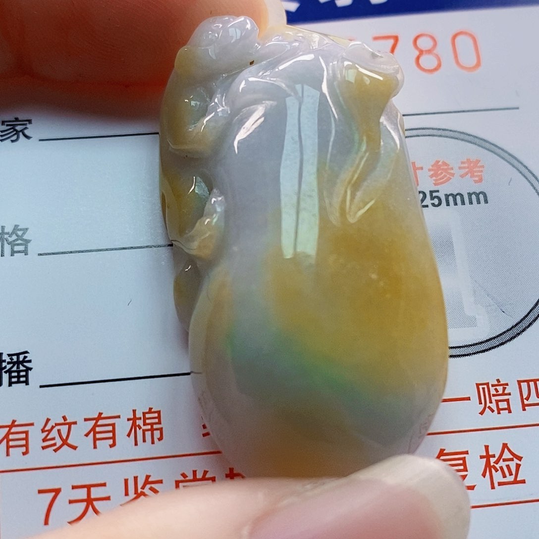 吊坠(不含链)未镶嵌翡翠