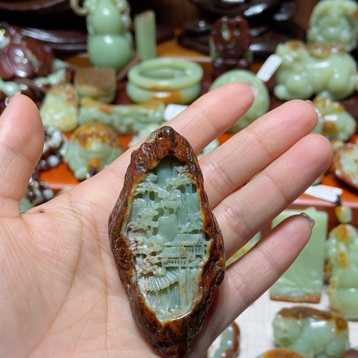 岫岩河磨玉（透闪石质玉）挂件未镶嵌