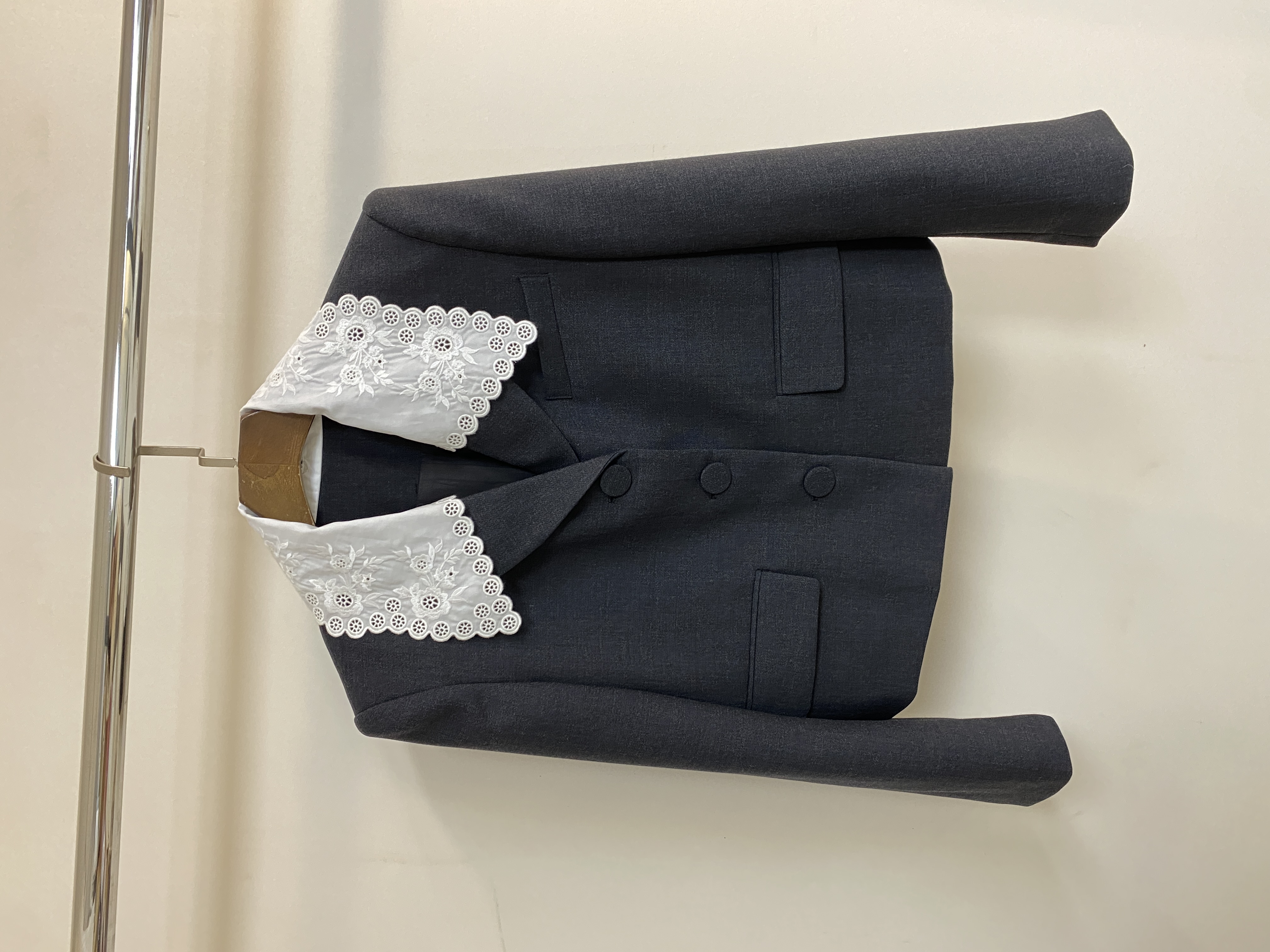 (雯雯家）26早春新灰可拆棉刺绣衣领羊毛混纺西装外套