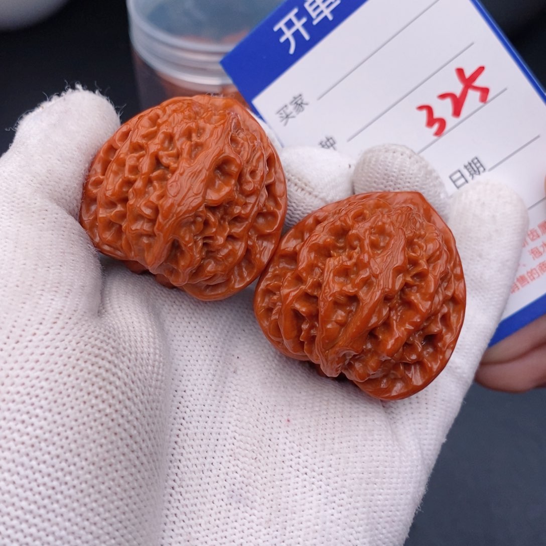 文玩核桃把件37金牛325
