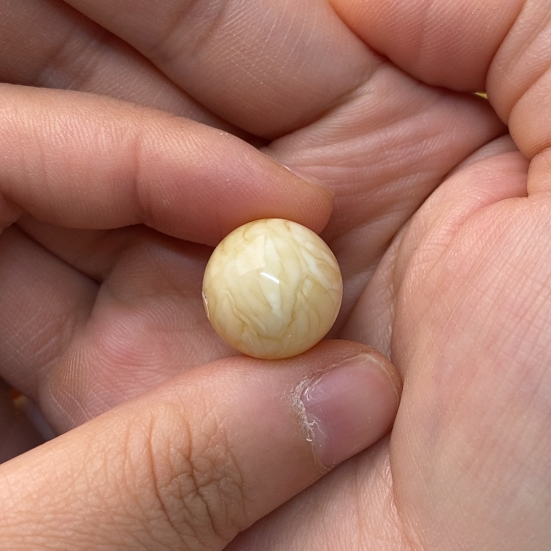 裸石琥珀未镶嵌吉**鱼蜜蜡