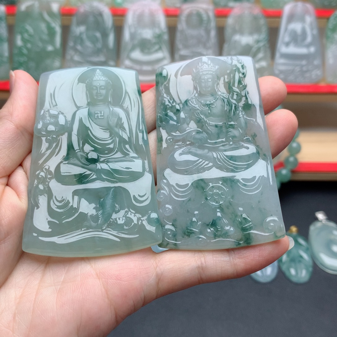 翡翠未镶嵌颈饰洋*宝虚空 阿弥陀佛