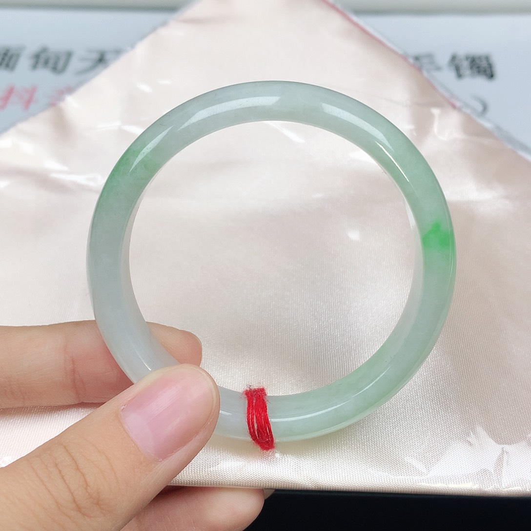 翡翠手镯未镶嵌004正