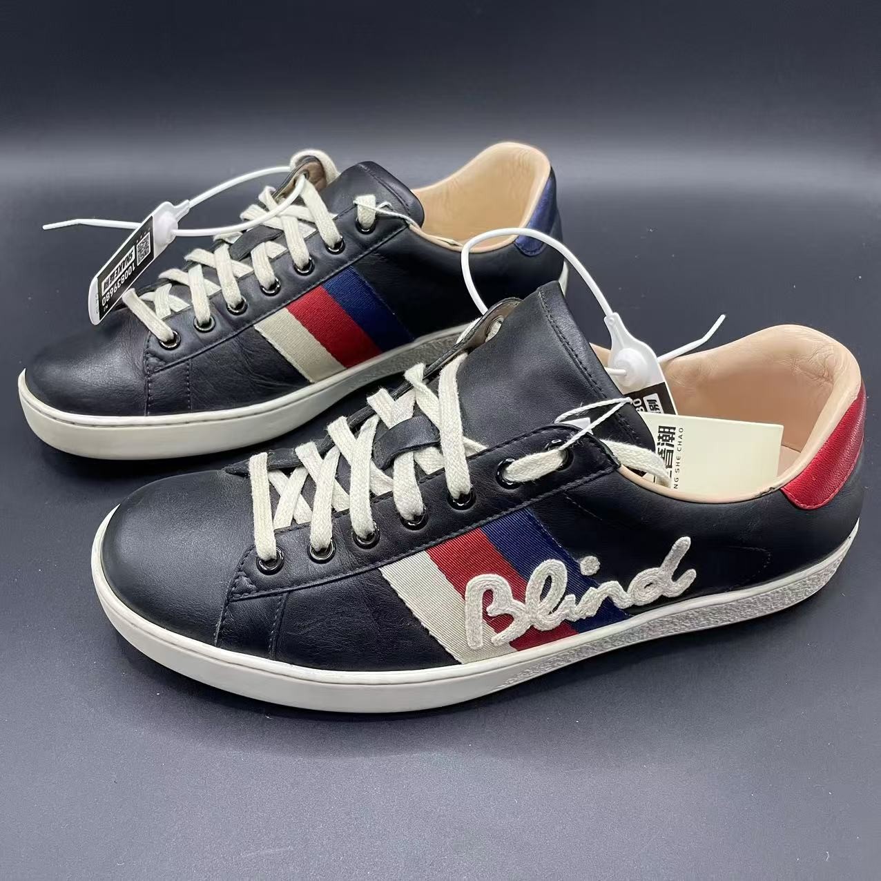 95新 GUCCI/古驰 【聚星好物】男士黑色字母刺绣板鞋41.5欧 ca368t