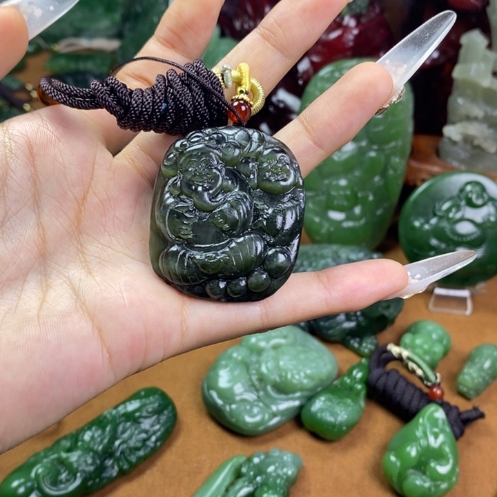 和田玉（碧玉）未镶嵌颈饰