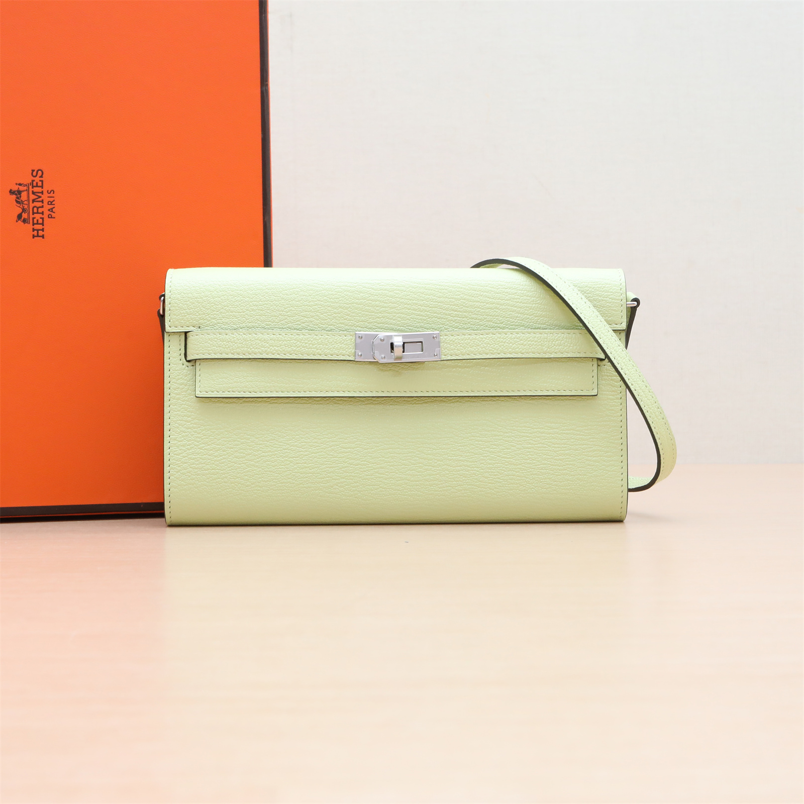 95新 Hermes/爱马仕 【小花Han】Kelly Long ToGo嫩芽黄山羊皮Z刻