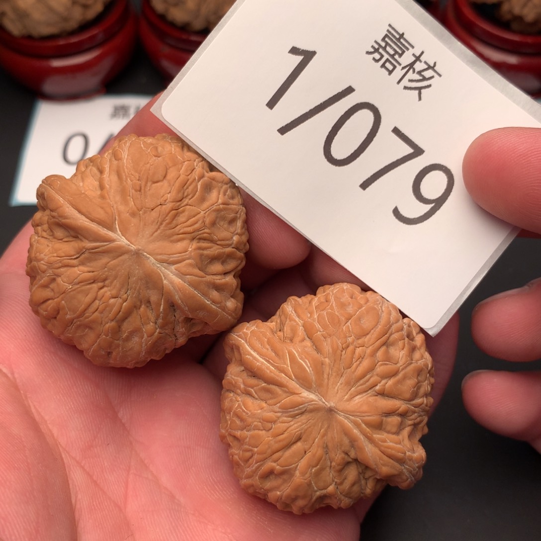 文玩核桃把件灰*铁锤全品40