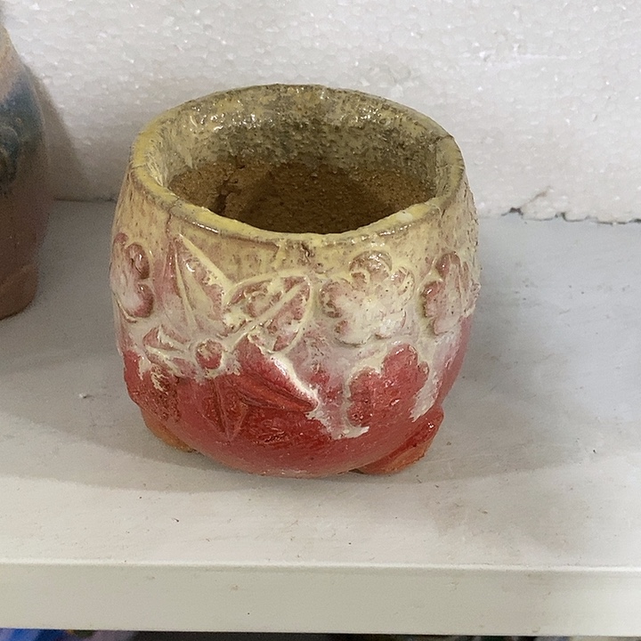 紫砂花盆多肉瑕疵盆有孔。