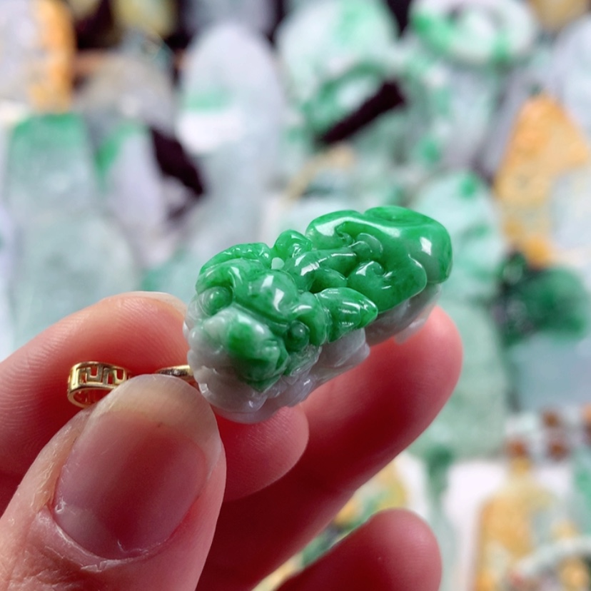 【闪购商品】翡翠吊坠(不含链)未镶嵌?***?