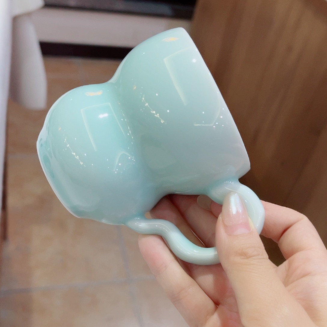 青瓷哈哈哈哈哈哈哈哈