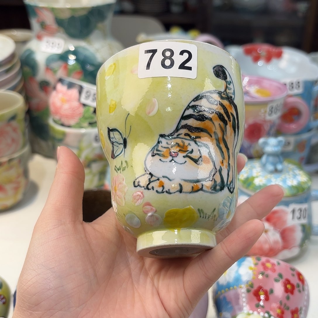 瓷片兔兔好可爱呀打