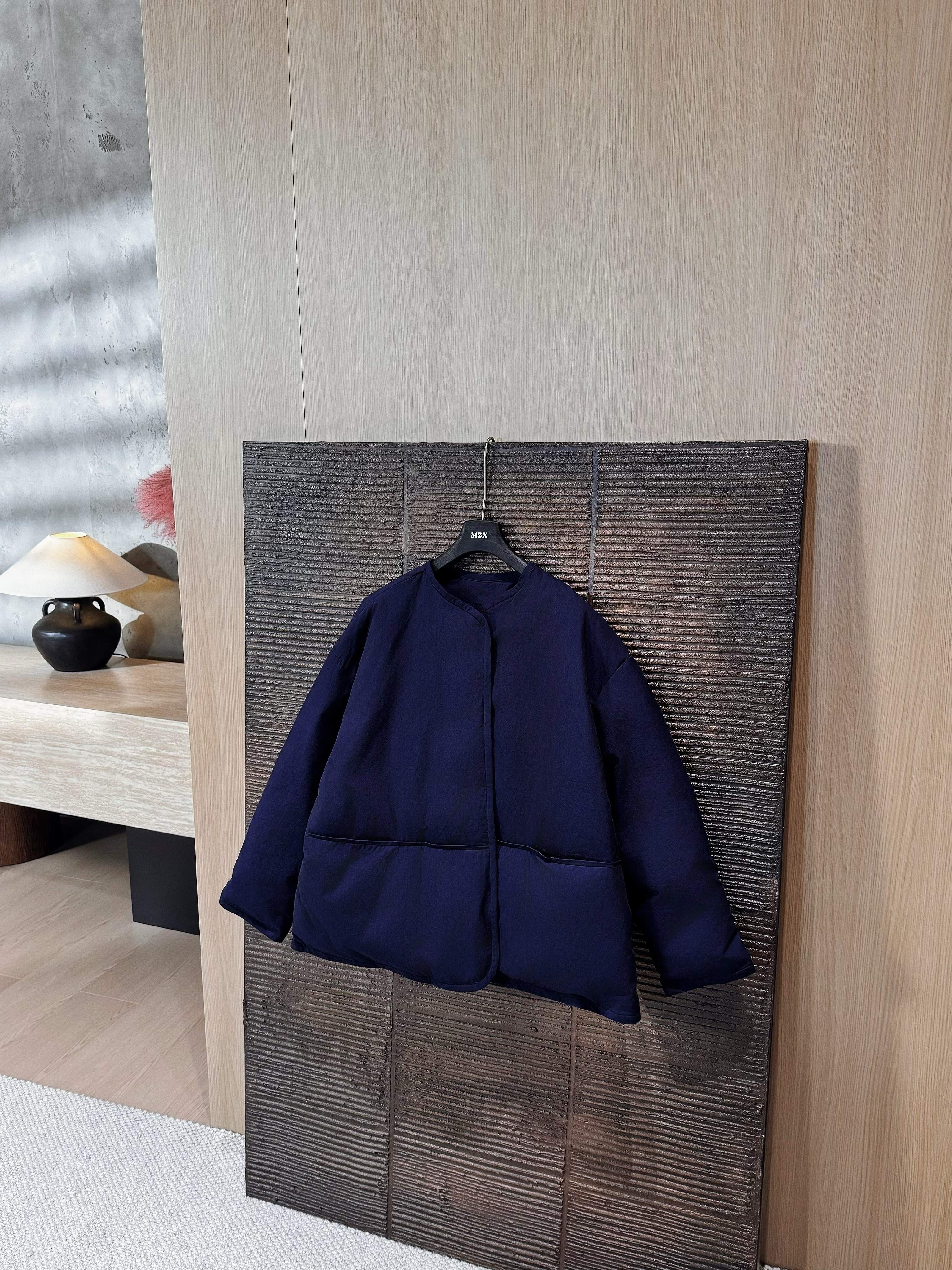 MZX 日系简约全棉质感90白鹅绒无领宽松羽绒服YR5186-M