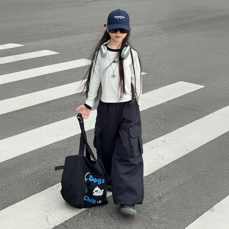 女童套装秋款2025新款儿童洋气休闲运动打底上衣女大童时尚两件套