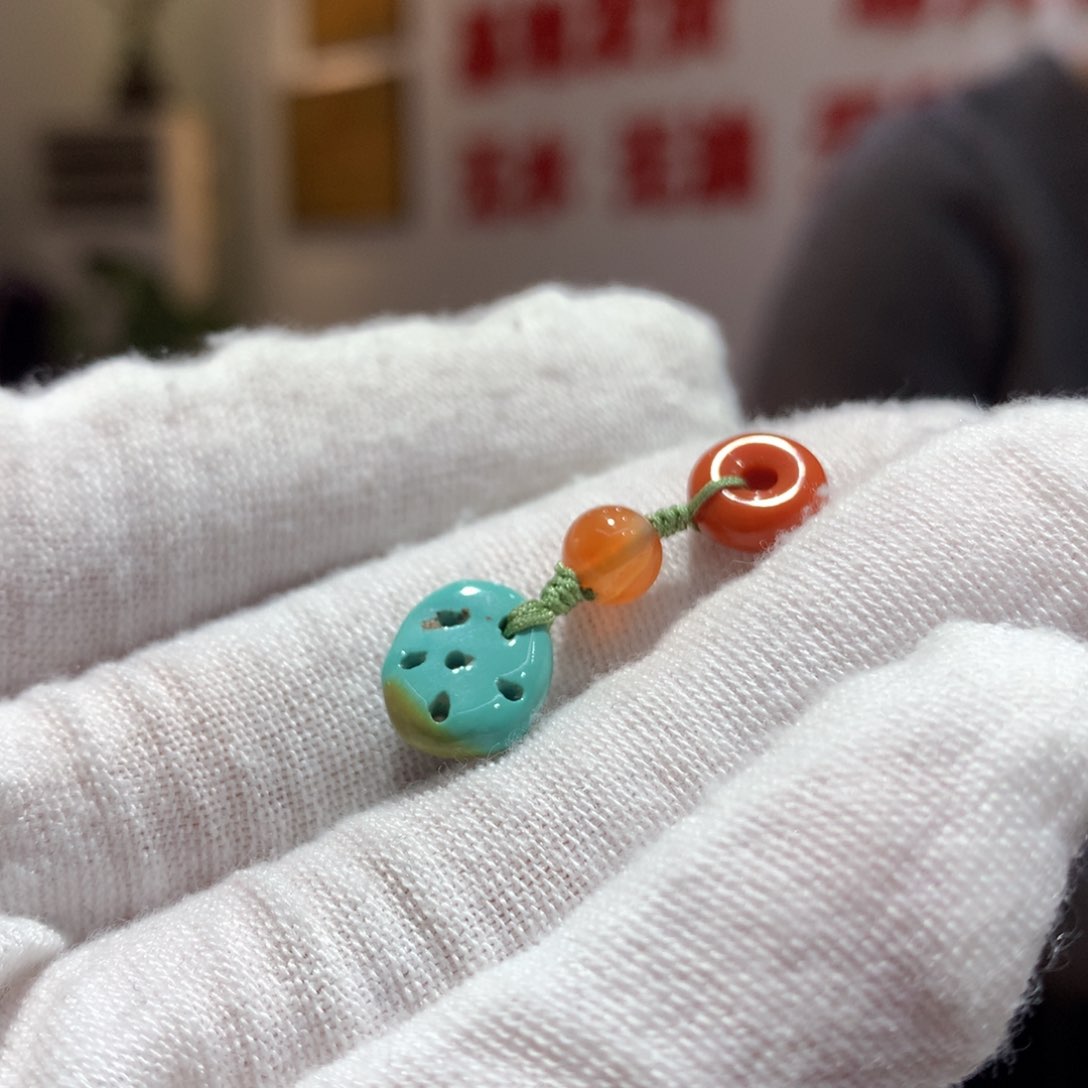 未镶嵌配饰南红玛瑙