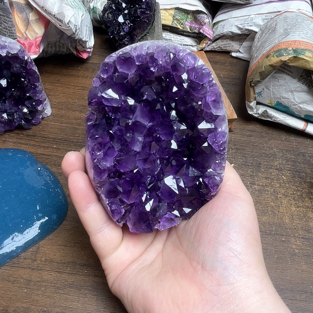 紫晶大型摆件（非配饰）未镶嵌