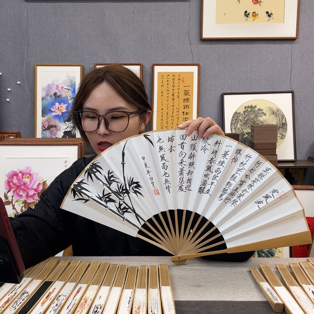 国画10寸玉竹-纯手绘-文玩扇骨（默认粘好）