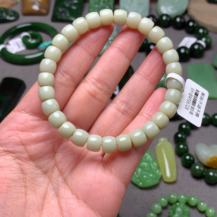 和田玉未镶嵌手串