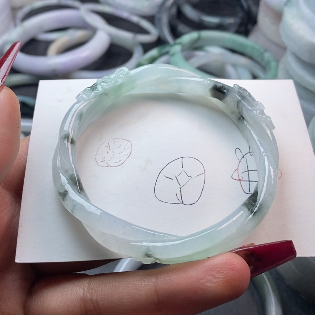 【闪购商品】定制翡翠手镯未镶嵌F***y