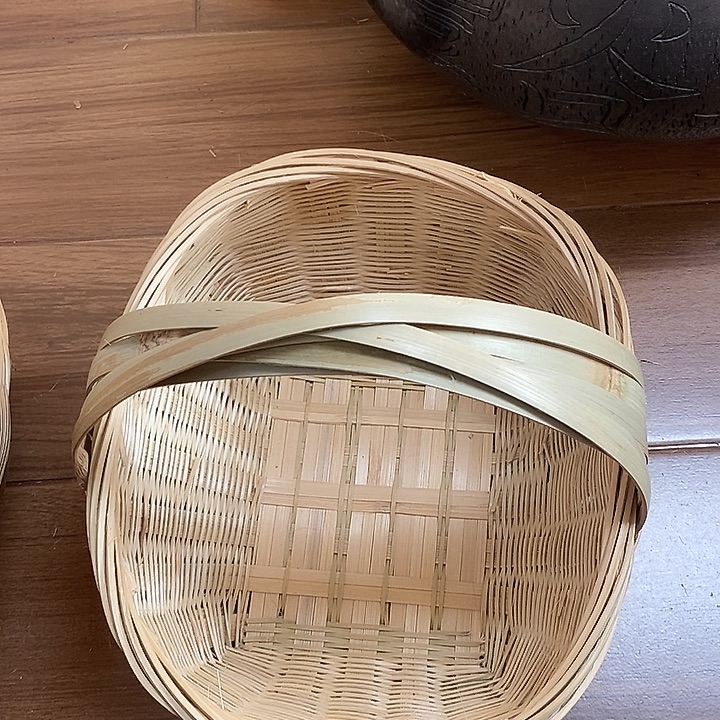 特价处理装60到70鸡蛋筐