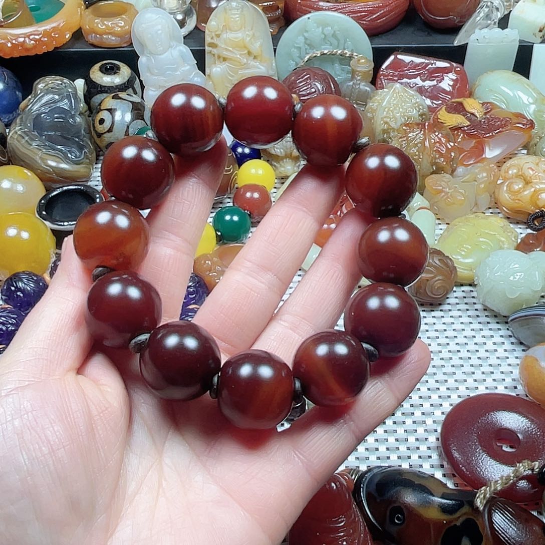 玛瑙/玉髓挂件未镶嵌飞**台