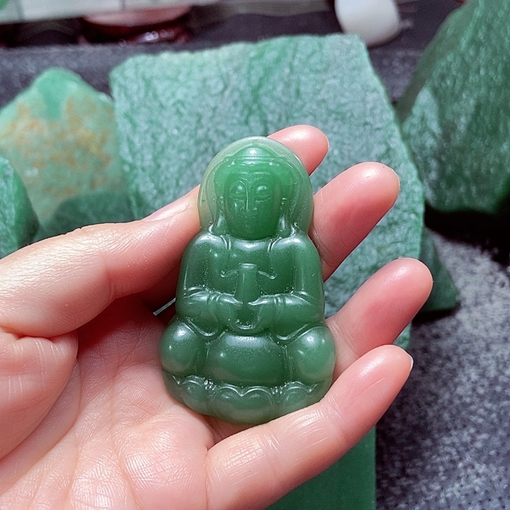 新疆东陵玉挂件观音