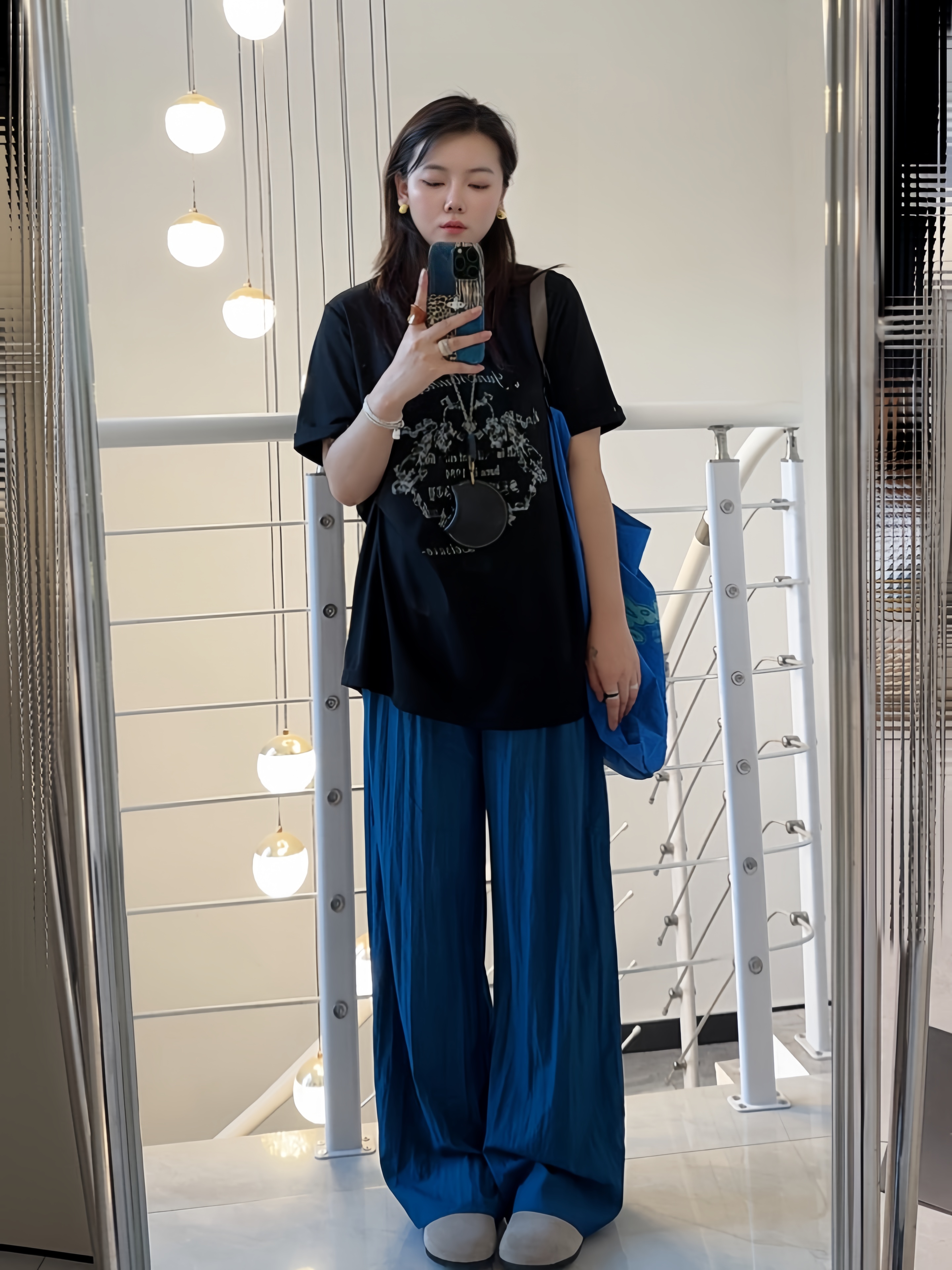 克莱因蓝山本裤 超显白！周青青薄款垂感肌理感休闲裤阔腿裤女大码