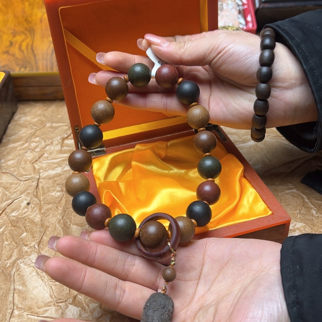 滴血莲花菩提吊坠