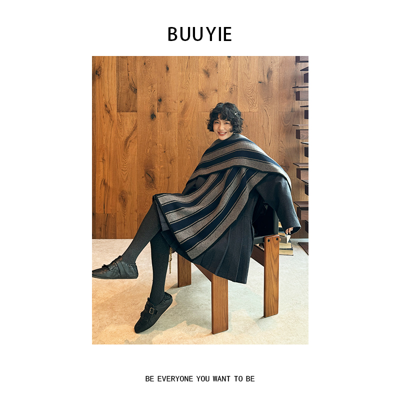 BUUYIE【凌纹】绵羊毛轻奢气质大披肩冬季外搭条纹针织围脖251044