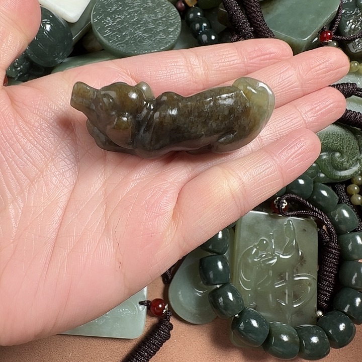 和田玉颈饰未镶嵌