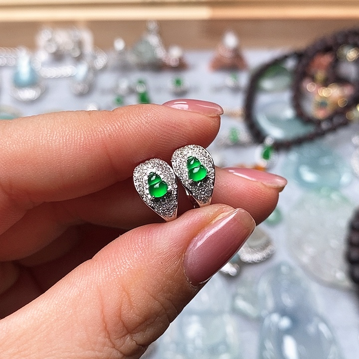 定制翡翠18K金镶嵌耳钉