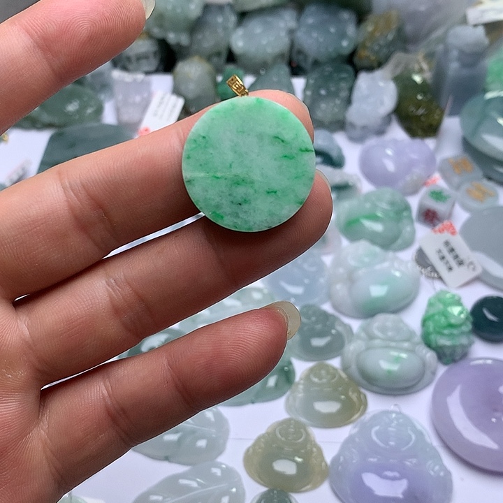 翡翠未镶嵌颈饰天然翡翠