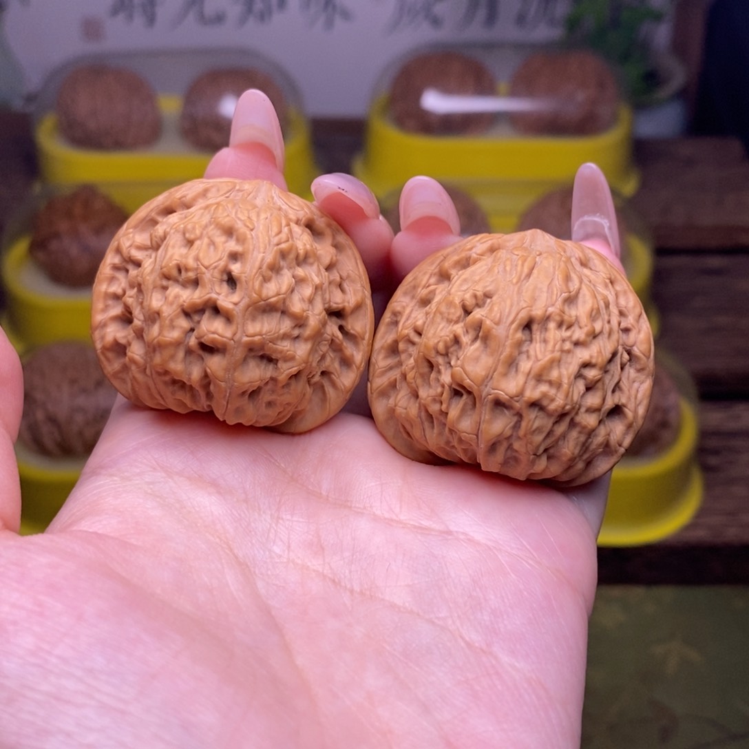 文玩核桃吊坠彩*归全品39尺山地磨盘1955