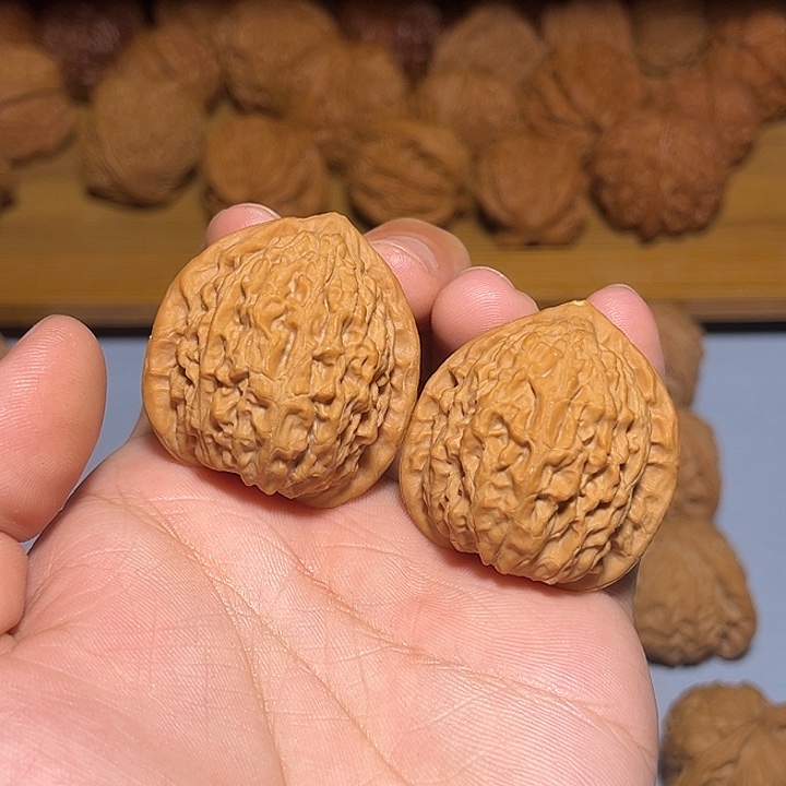 文玩核桃把件35原生态无药怀柔金牛