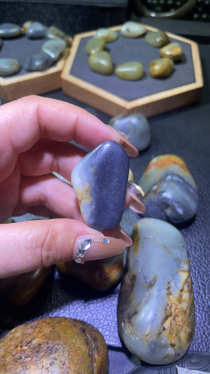 天然和田玉玉石吊坠