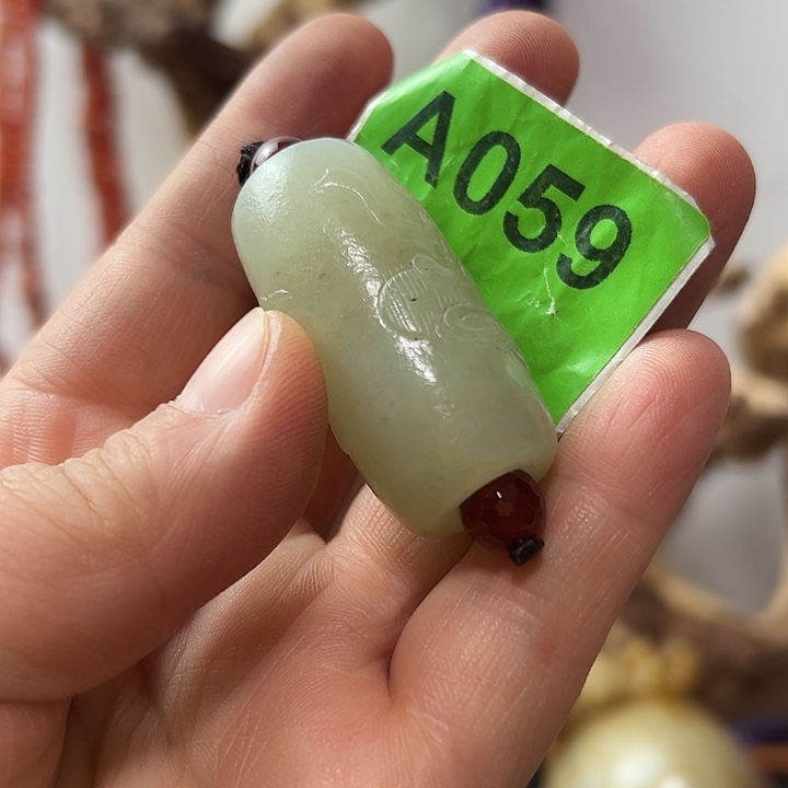 独***生和田玉（糖玉）未镶嵌颈饰